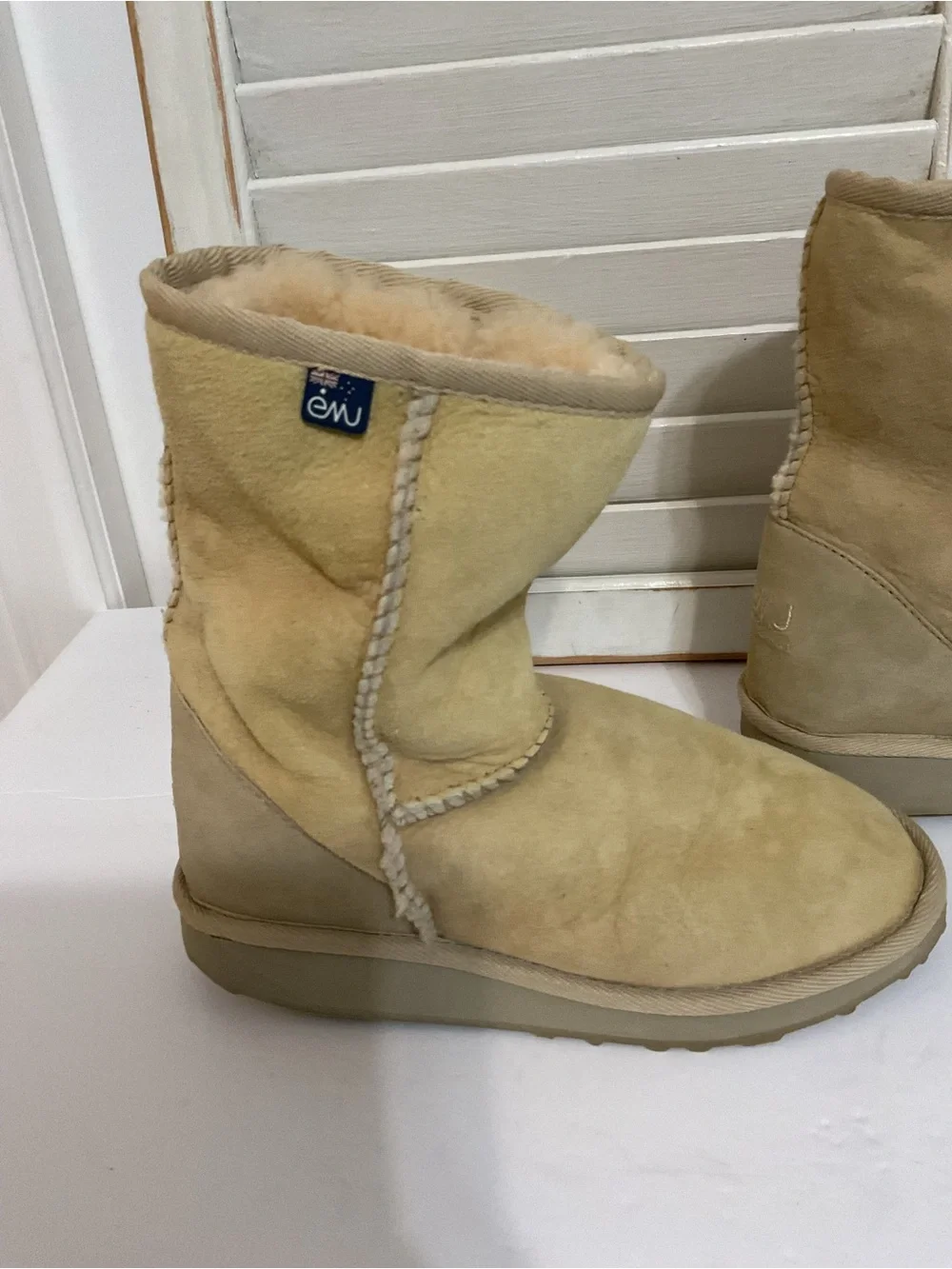 Emu Shearling Boots - Tan